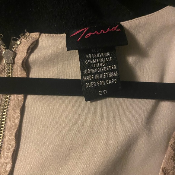 Torrid Size 20 Knee Length Gold Dress. Zipper back. - Picture 2 of 4